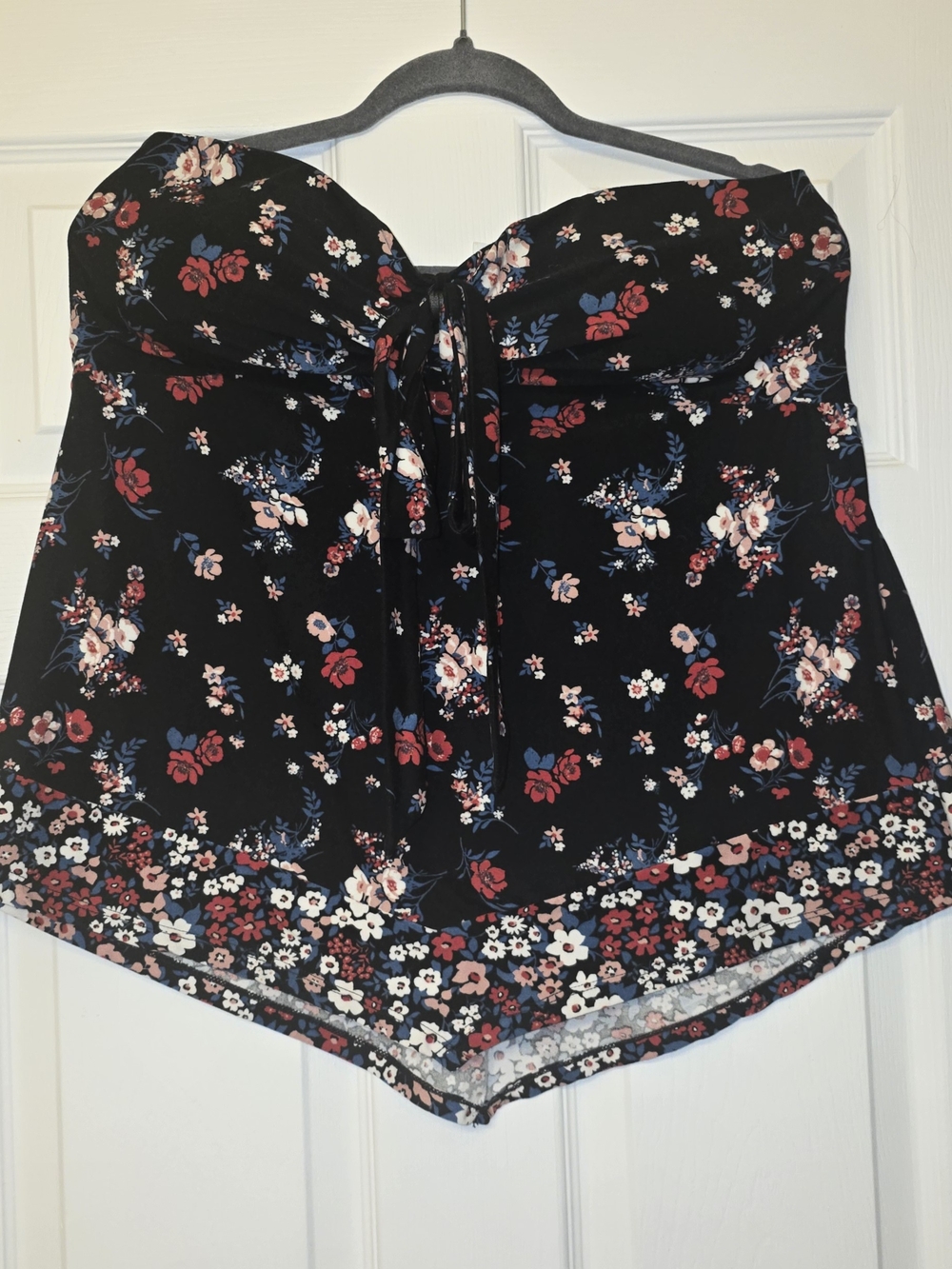 No Boundaries Black Strapless Floral Tie-Front Camisole